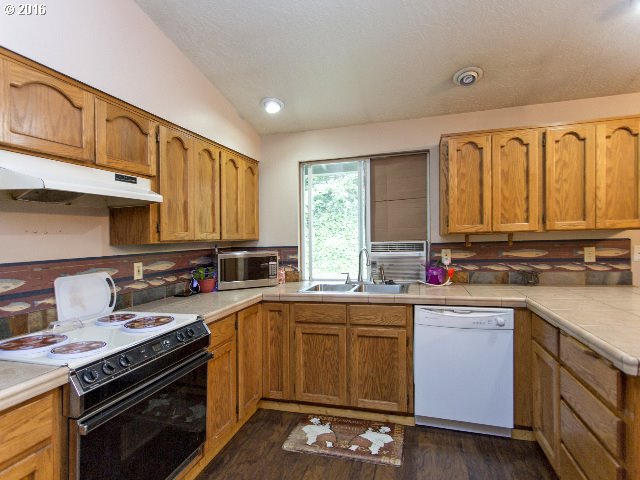 For Sale: 37285 Dubarko Rd Sandy, OR 97055