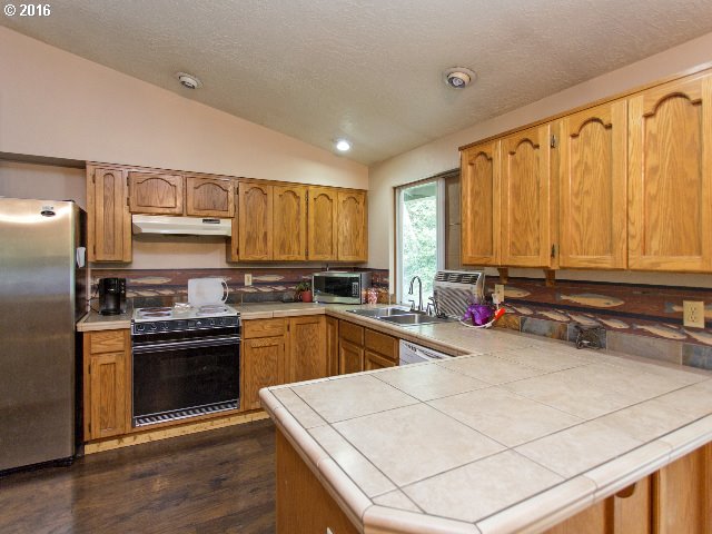 For Sale: 37285 Dubarko Rd Sandy, OR 97055
