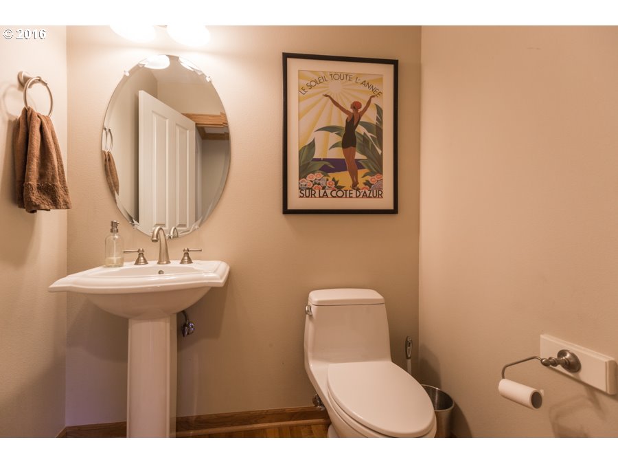 For Sale: 2207 Michael Dr West Linn, OR 97068