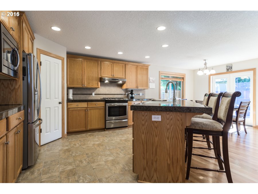 For Sale: 2207 Michael Dr West Linn, OR 97068
