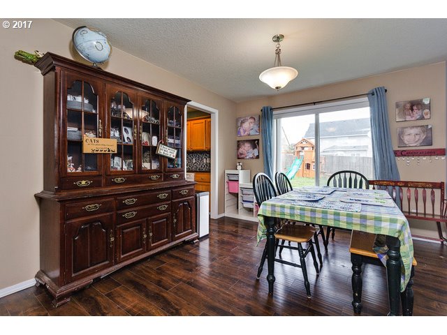 1462 N Fremont St