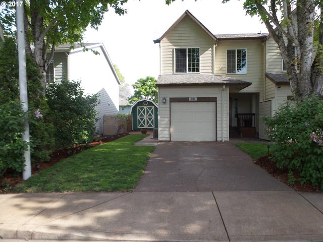 201 E North St