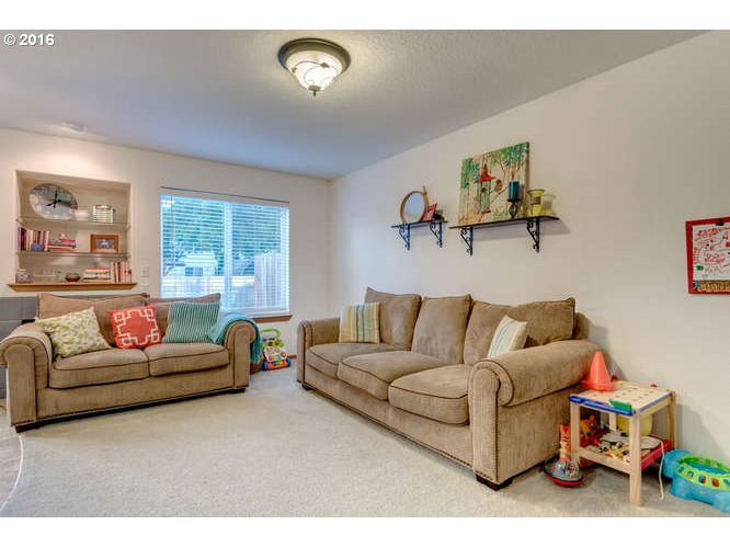 For Sale: 2514 E 2nd St Newberg, OR 97132