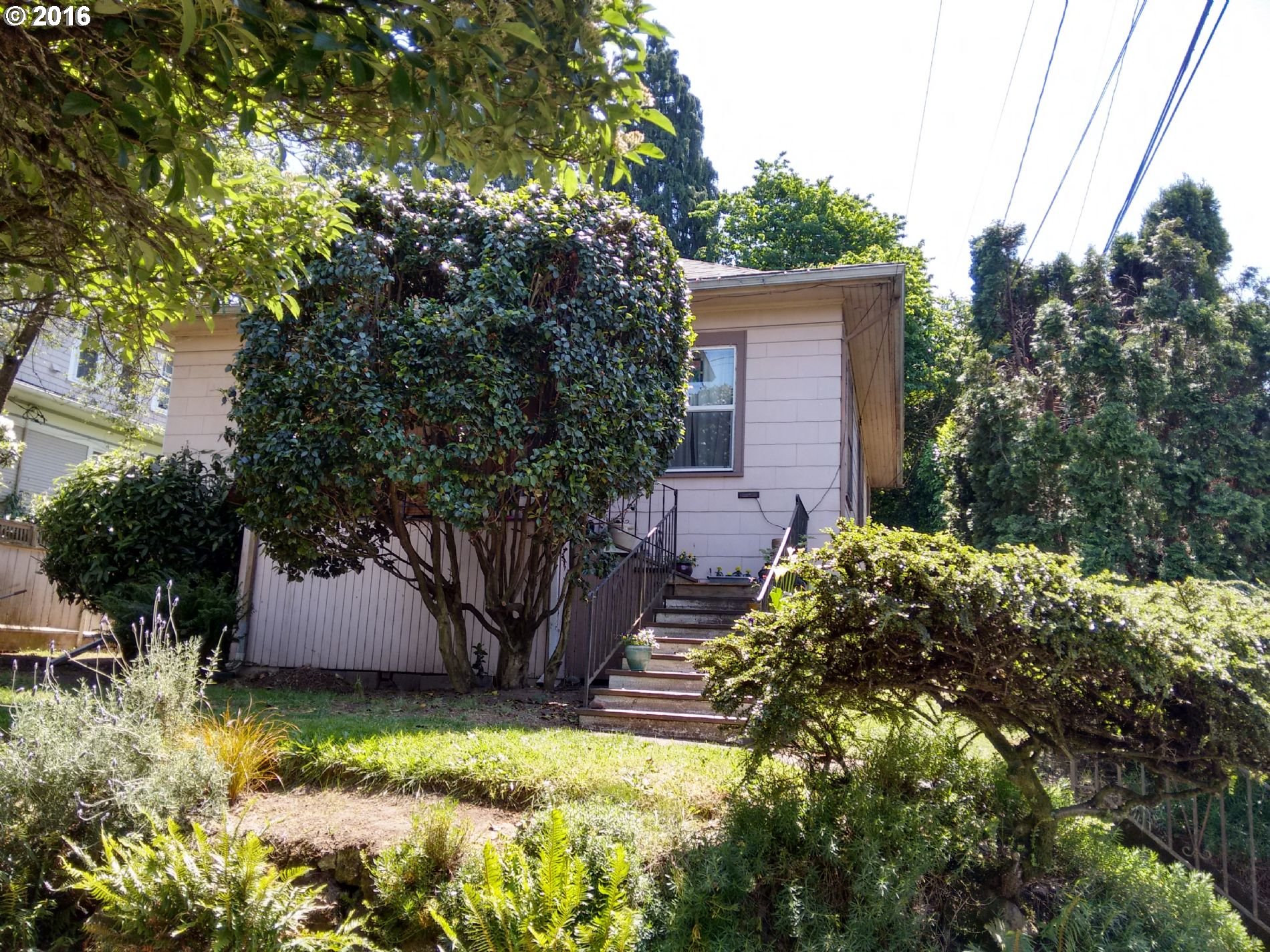 For Sale: 3904 SE Clinton St Portland, OR 97202