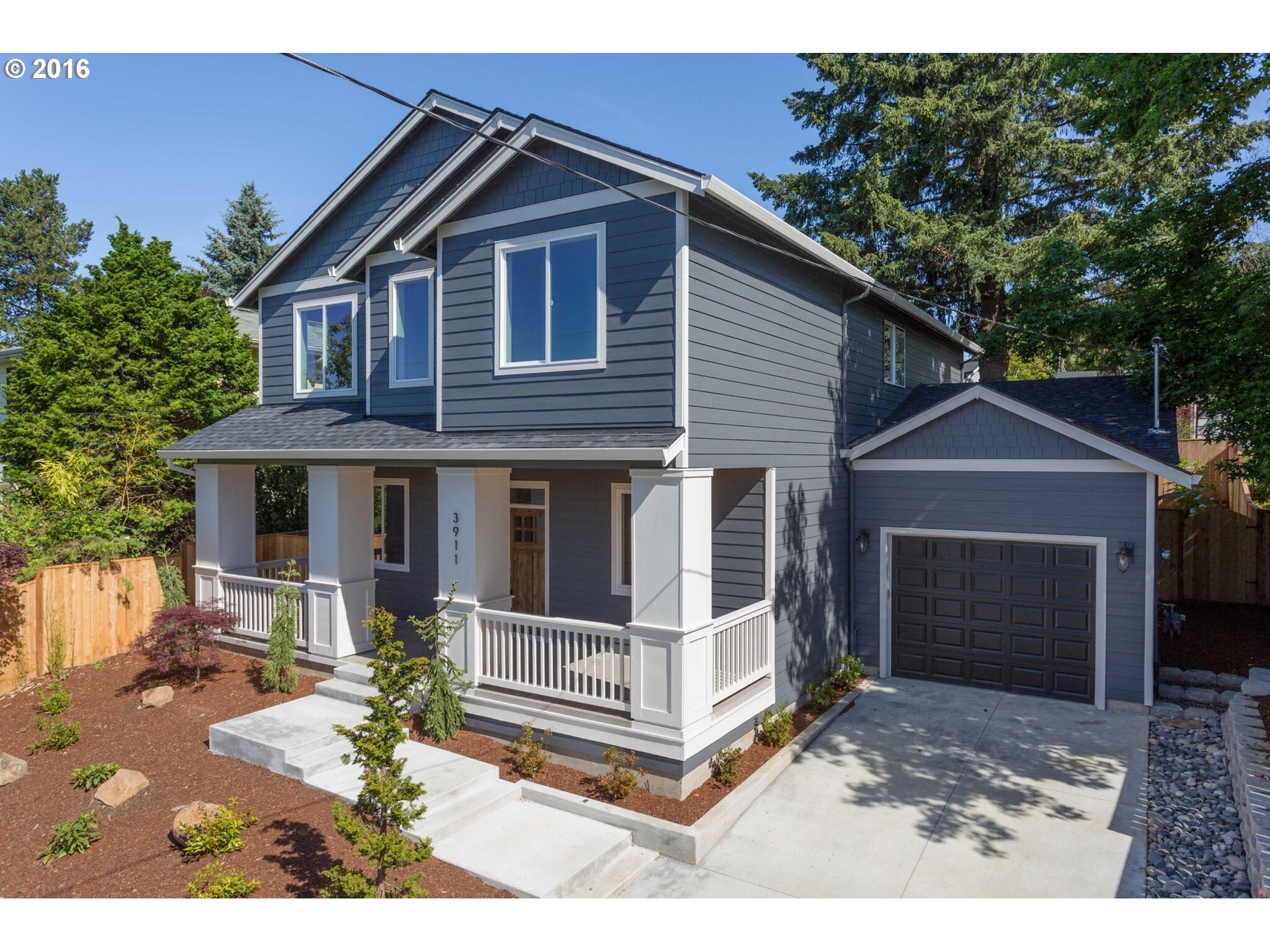 For Sale: 3911 SE Ogden St Portland, OR 97202