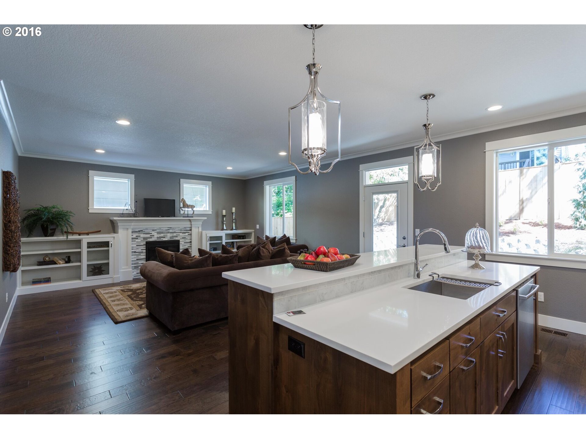 For Sale: 3911 SE Ogden St Portland, OR 97202