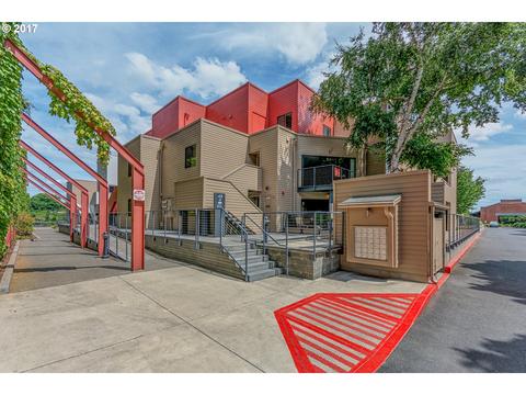 1009 NW Hoyt St #101A