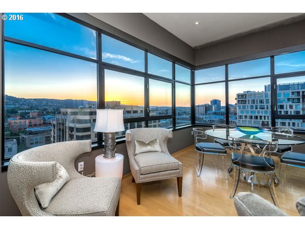 For Sale: 333 NW 9th Ave 1406 #1406 Portland, OR 97209