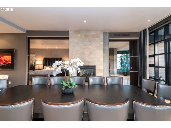 For Sale: 333 NW 9th Ave 1406 #1406 Portland, OR 97209