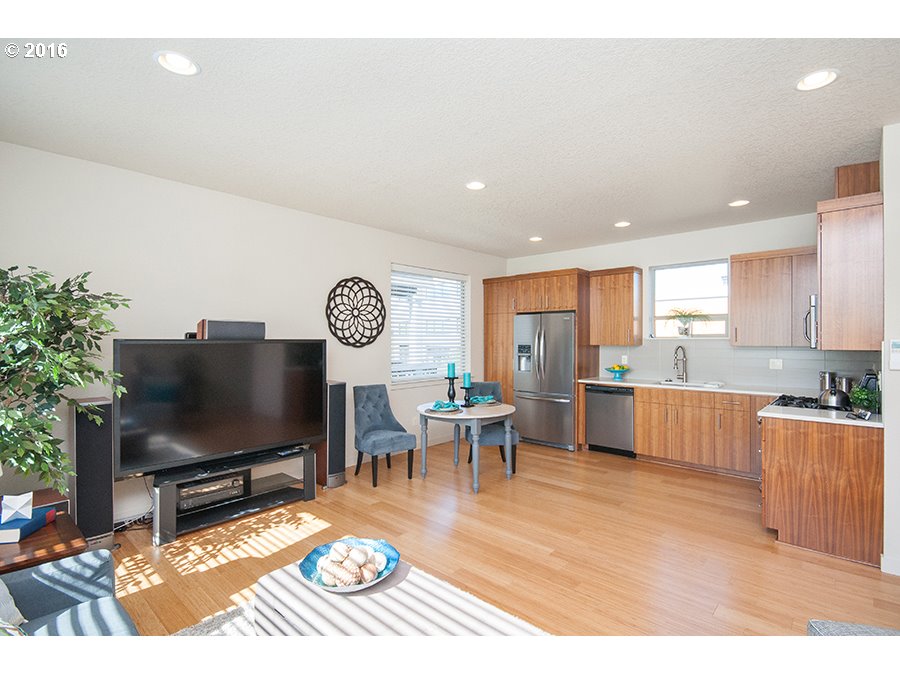 For Sale: 5240 NE Garfield Ave Portland, OR 97211