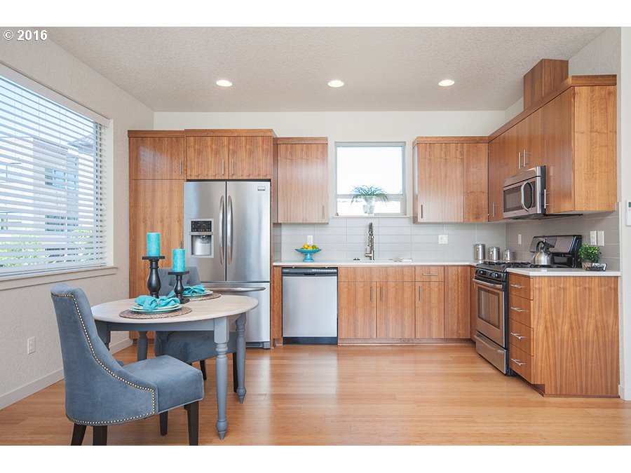 For Sale: 5240 NE Garfield Ave Portland, OR 97211