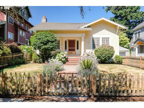 2602 NE 7th Ave