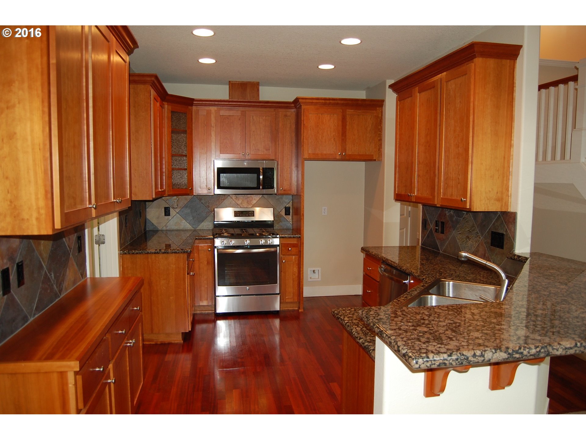 For Sale: 4520 SW Wood Pkwy Portland, OR 97219
