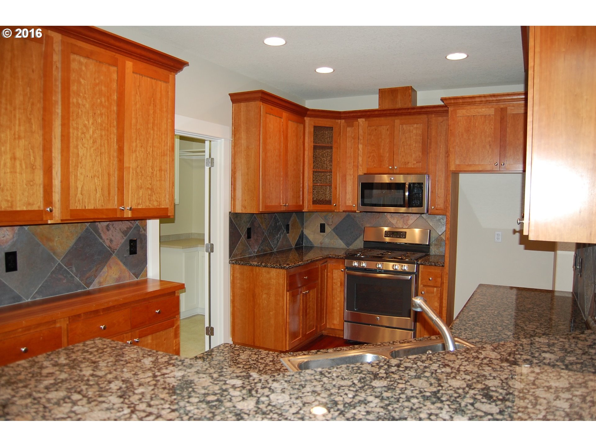 For Sale: 4520 SW Wood Pkwy Portland, OR 97219