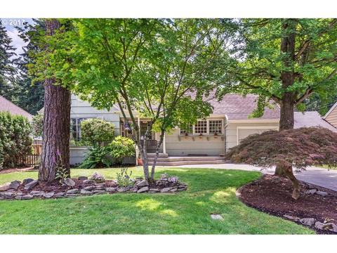 1208 NE 108th Ave