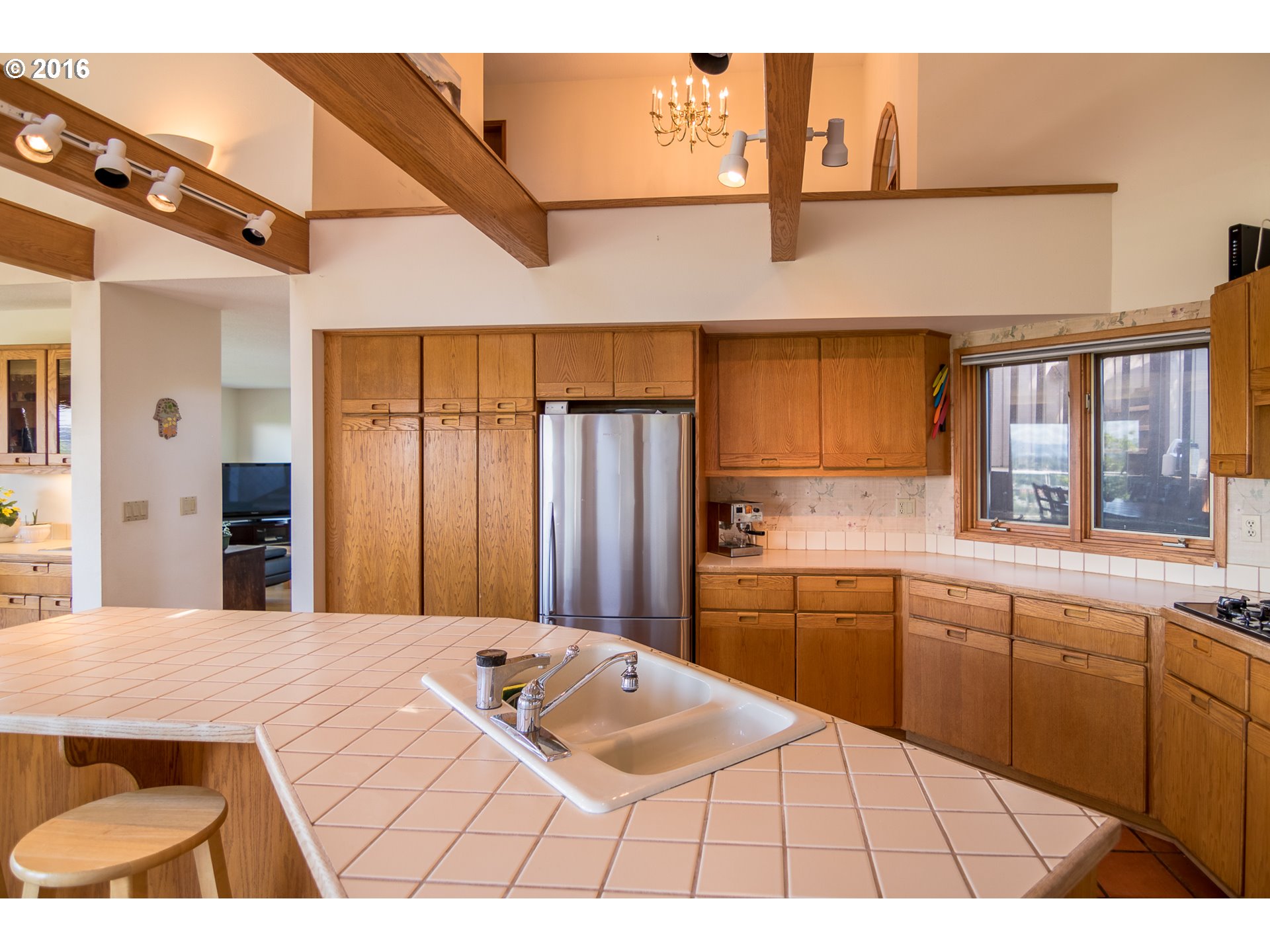 For Sale: 2902 NE Rocky Butte Rd Portland, OR 97220