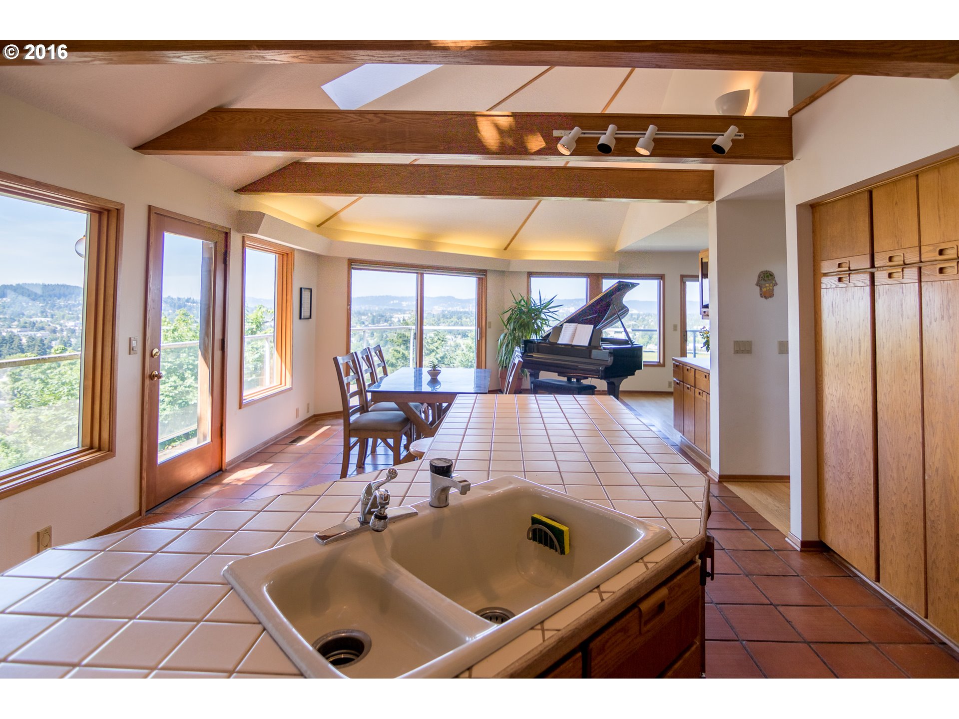 For Sale: 2902 NE Rocky Butte Rd Portland, OR 97220