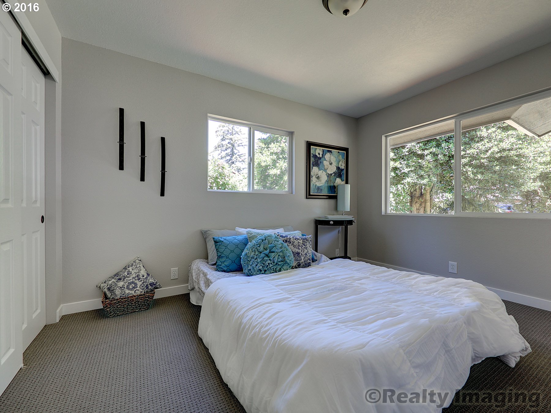 For Sale: 4331 NE 92nd Ave Portland, OR 97220