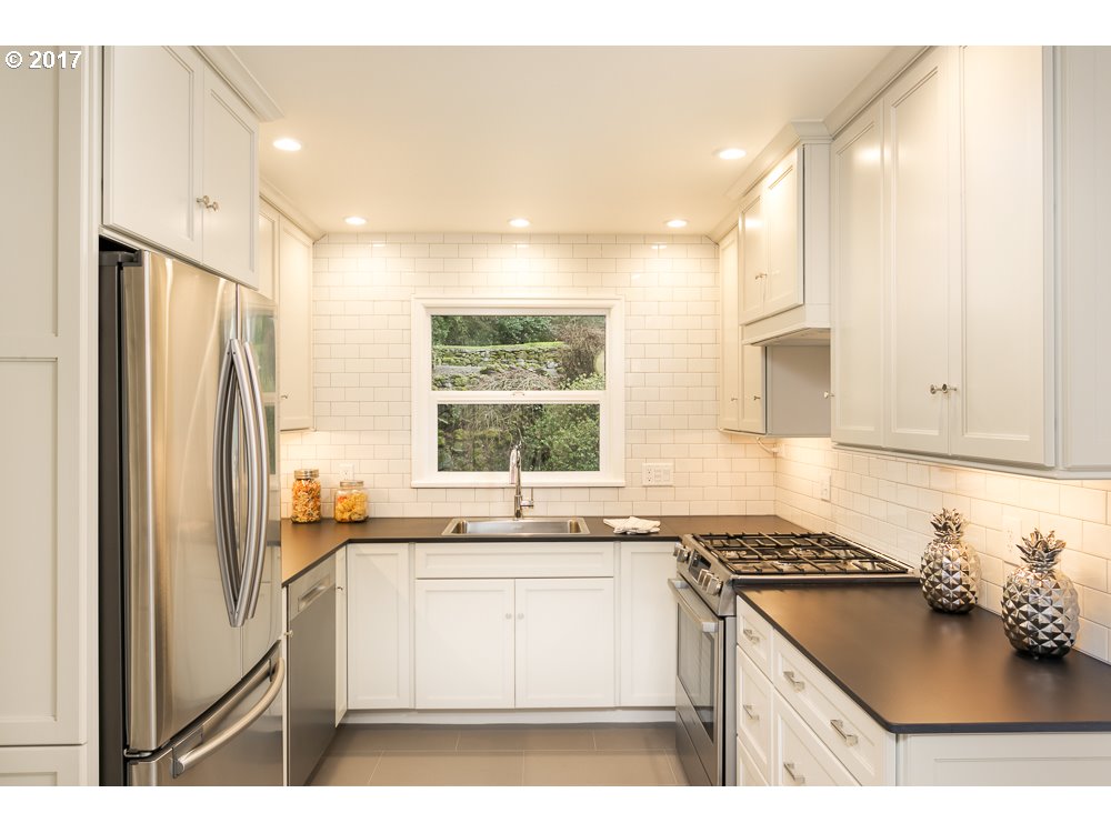 2245 SW Park Pl 1c #1C