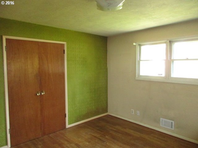 For Sale: 13709 SE Oatfield Rd Portland, OR 97222