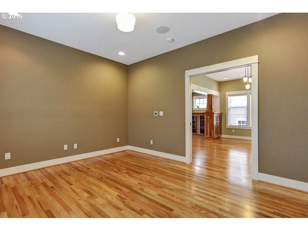 For Sale: 7050 SW Kelsi Ter Portland, OR 97223