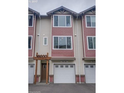 975 NW Ash Creek Ln