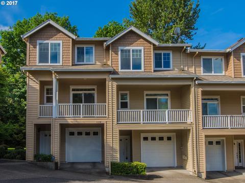 975 NW Ash Creek Ln