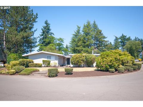 975 NW Ash Creek Ln