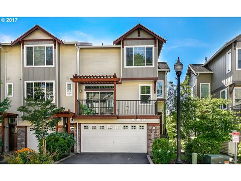 975 NW Ash Creek Ln