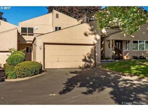 1616 NW Rolling Hill Dr