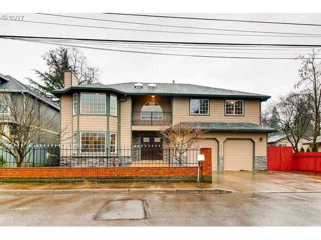 11405 SE Clinton Ct