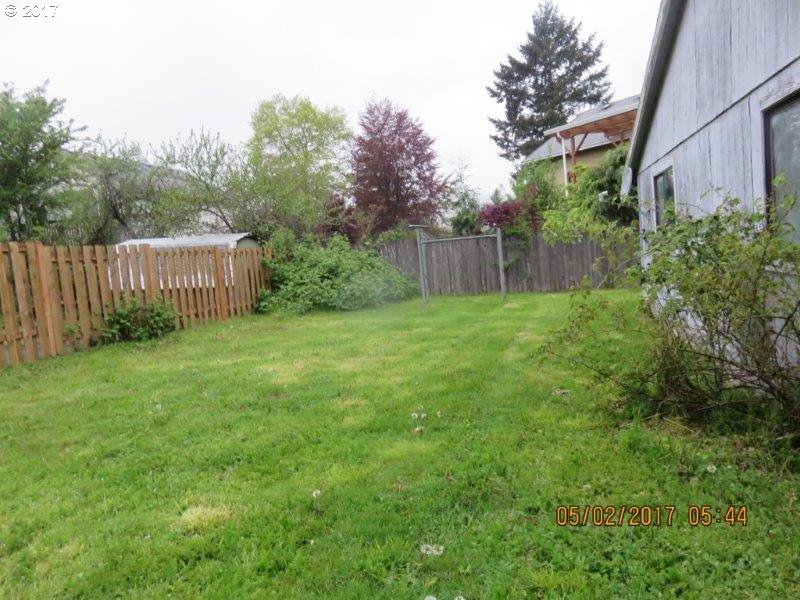 9257 SE Clinton St 402 #402