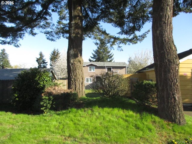 For Sale: 3830 SE 130th Ave Portland, OR 97236