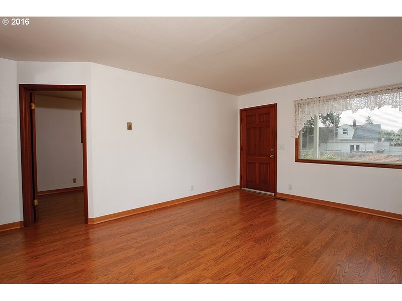 For Sale: 720 Judson St SE Salem, OR 97302