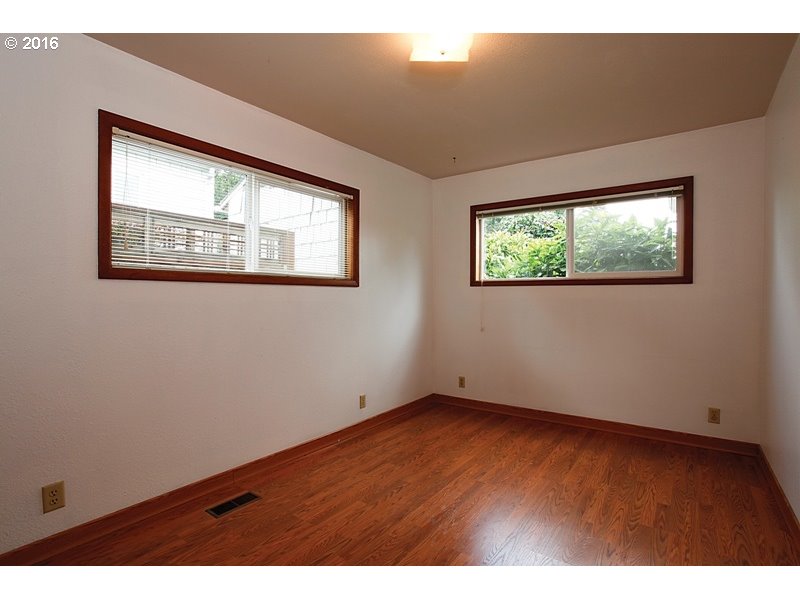 For Sale: 720 Judson St SE Salem, OR 97302