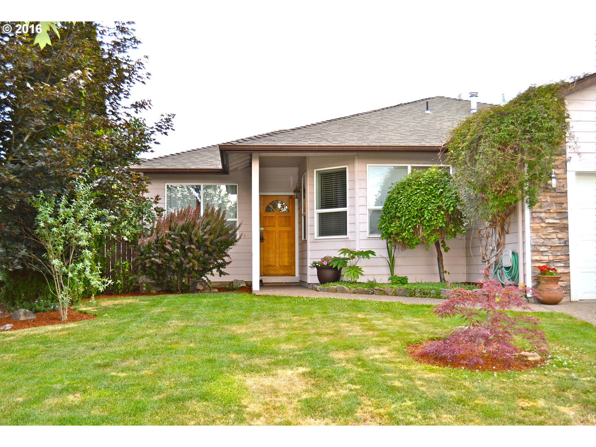 For Sale: 4932 49th Ave NE Salem, OR 97305