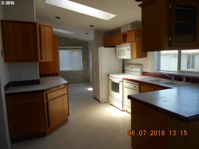 For Sale: 2150 E Ellendale Ave Dallas, OR 97338