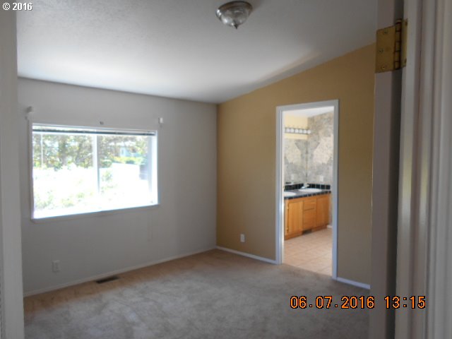 For Sale: 2150 E Ellendale Ave Dallas, OR 97338