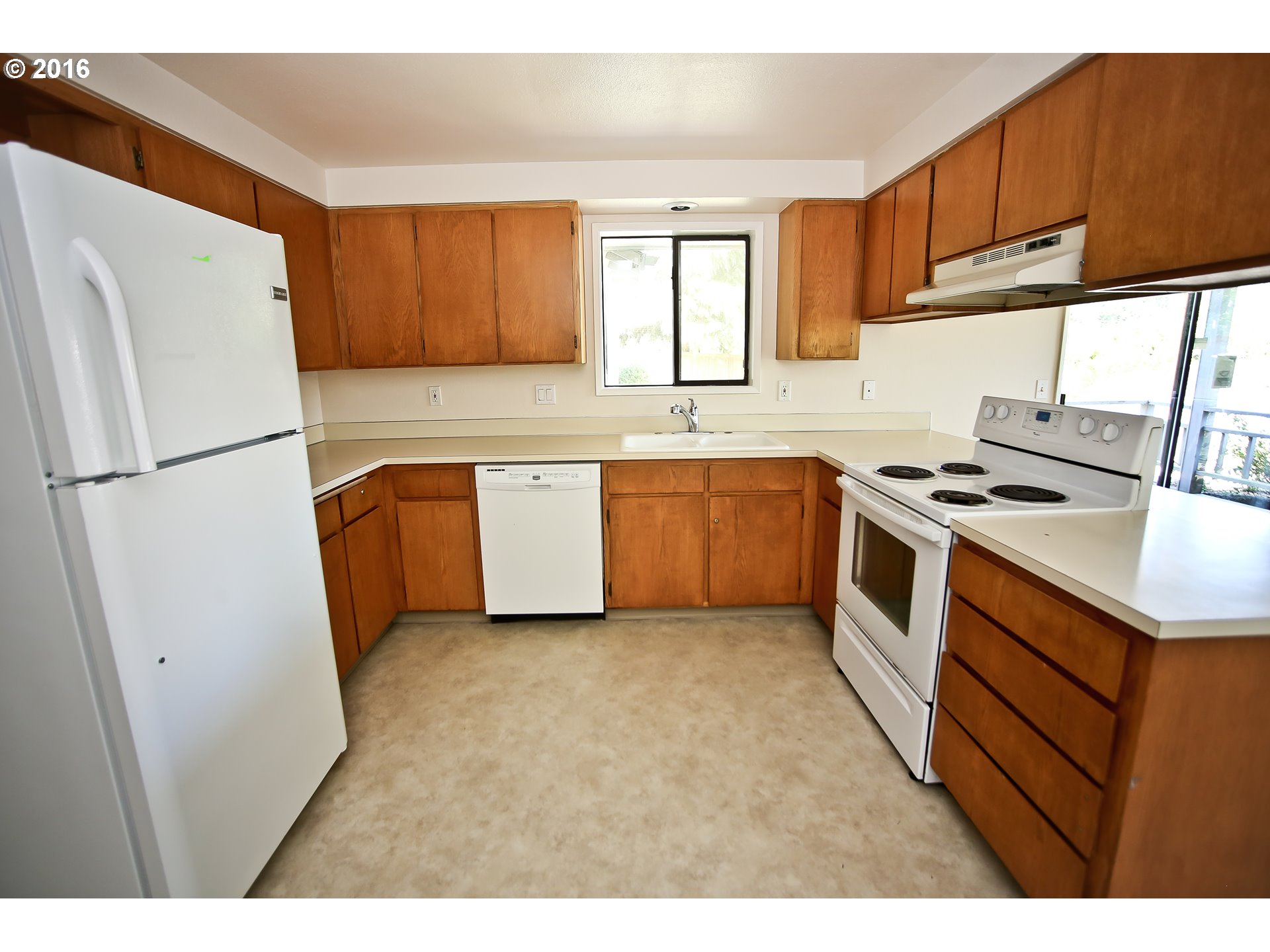 For Sale: 1865 Lemming Ave Eugene, OR 97401