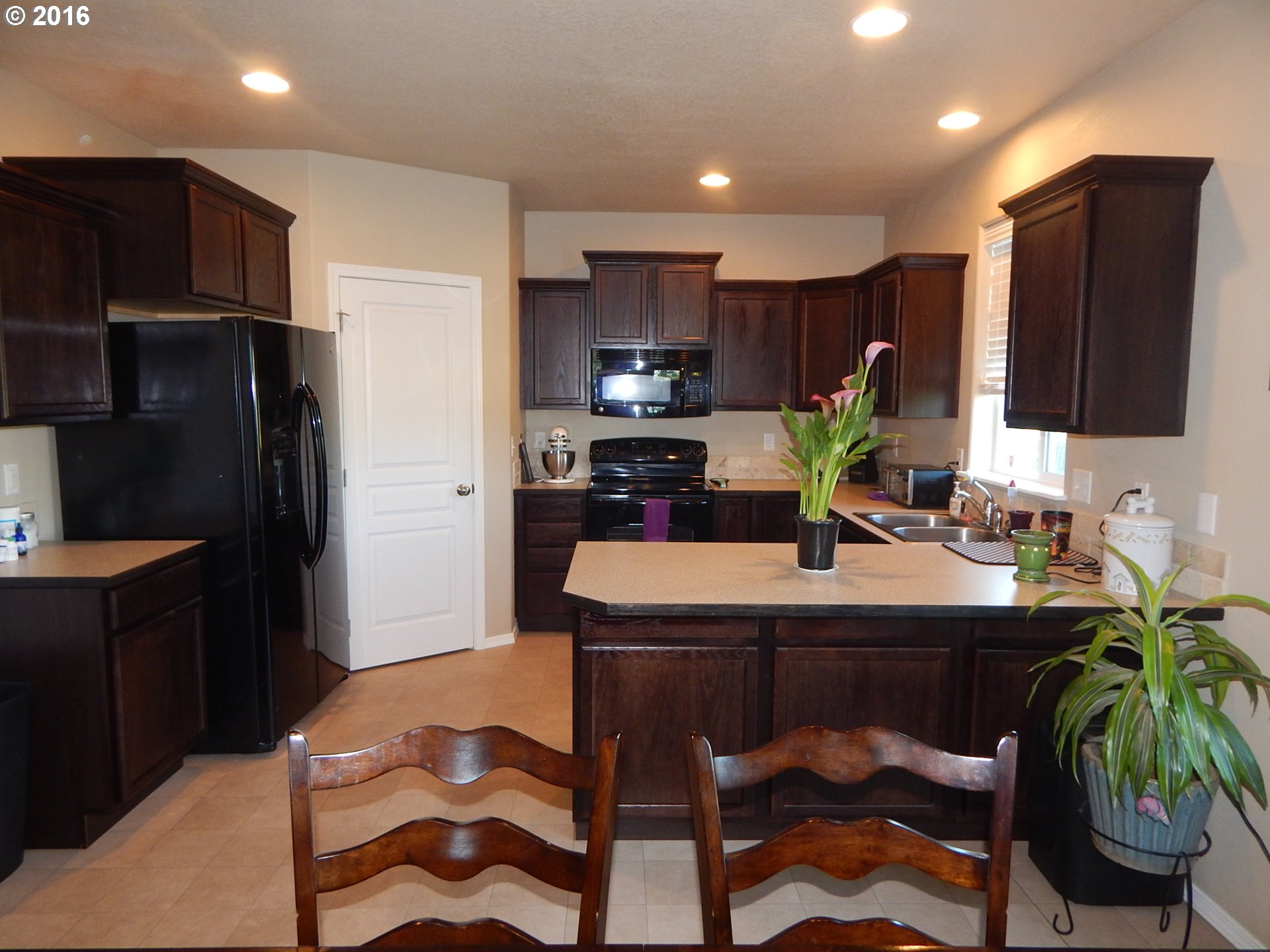 For Sale: 5291 Olympic Cir Eugene, OR 97402