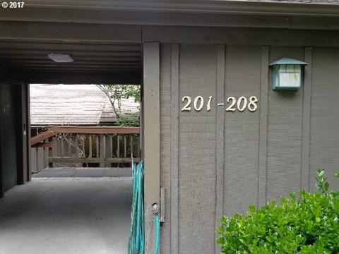 3189 Richard Ave