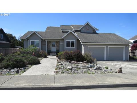 2982 Ruby Ct