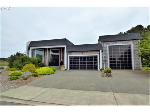 2982 Ruby Ct