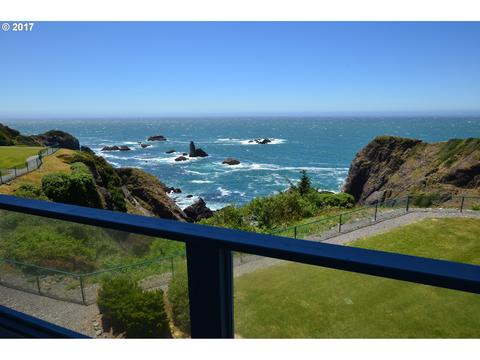 111 Schooner Bay Dr