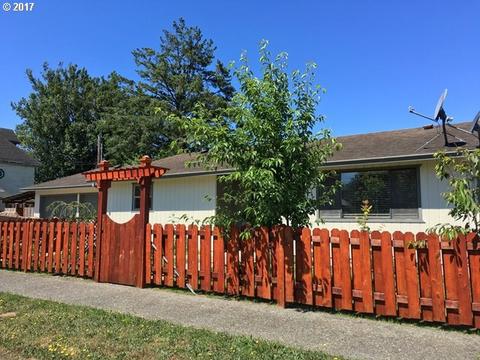 1985 Sunset Ln