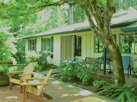 327 Quincy Ave