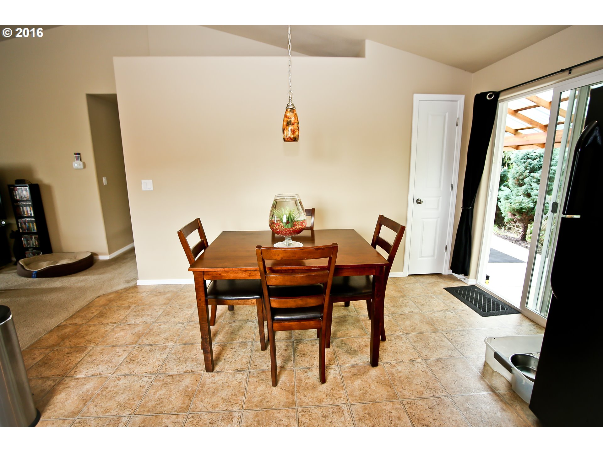 For Sale: 1015 S 1st St Cottage Grove, OR 97424