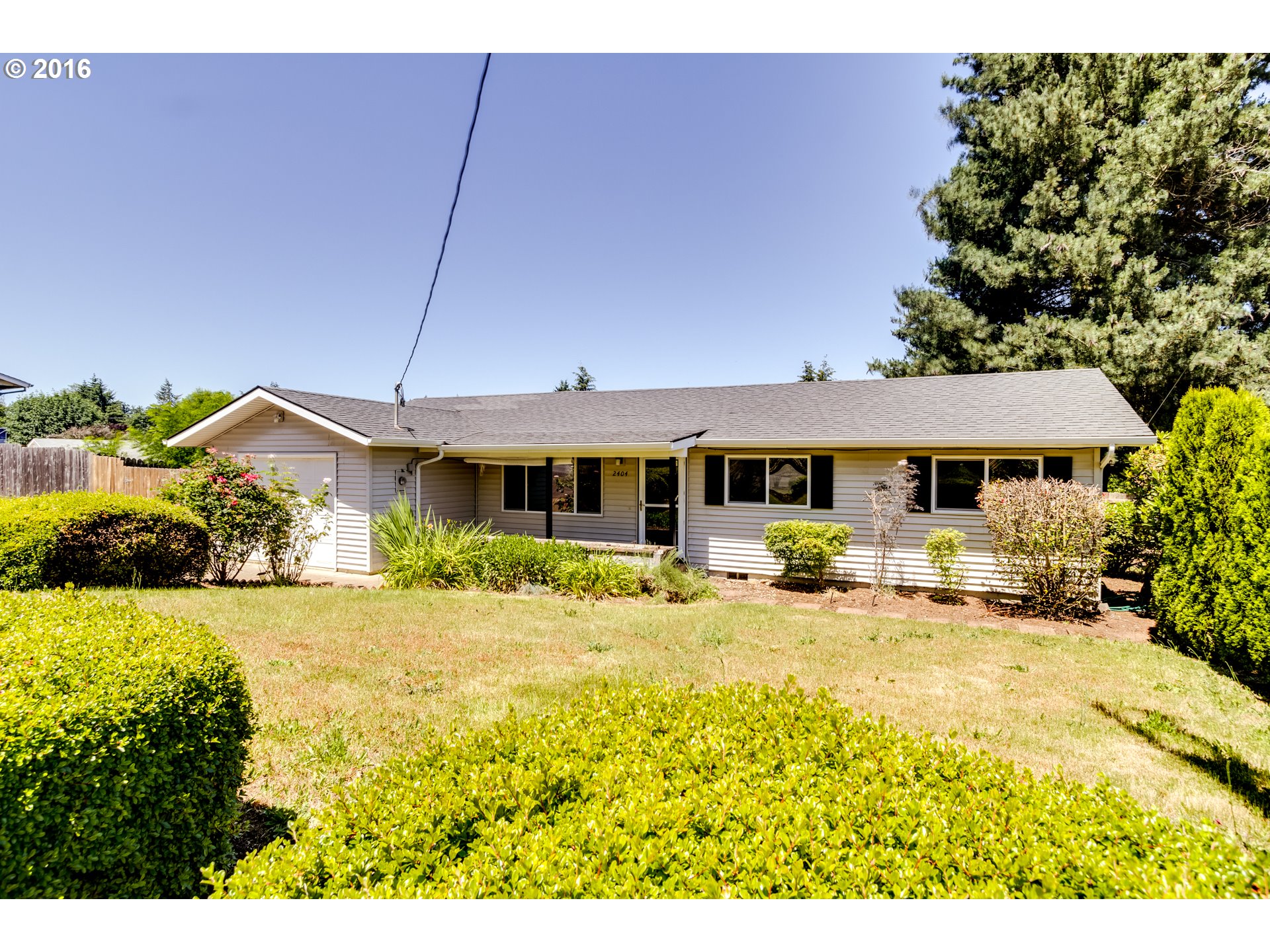 For Sale: 2404 E Main St Cottage Grove, OR 97424