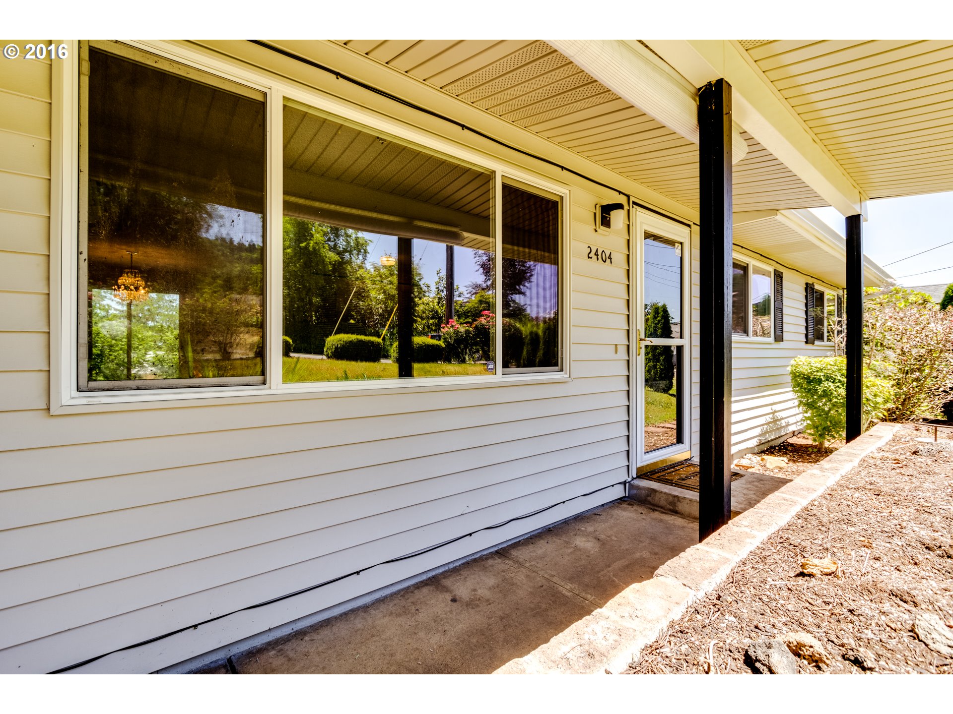 For Sale: 2404 E Main St Cottage Grove, OR 97424