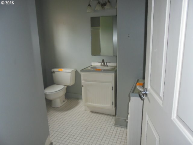 171 Hedrick Creek Ave, Drain OR 97435